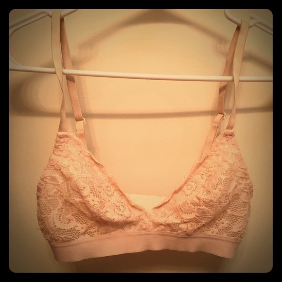 Other - SOLD-Pretty Brallette-only in a bundle!